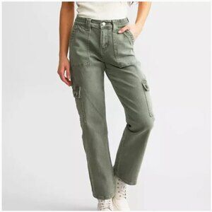 Vervet Women's Sage Green High Rise Straight Cargo Crop Jeans‎ Size: 27
